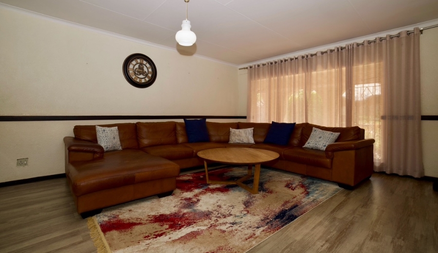 4 Bedroom Property for Sale in Wilkoppies North West